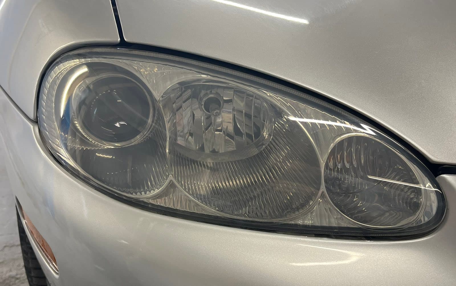 Volkswagen Tourag - Полиране на фарове
